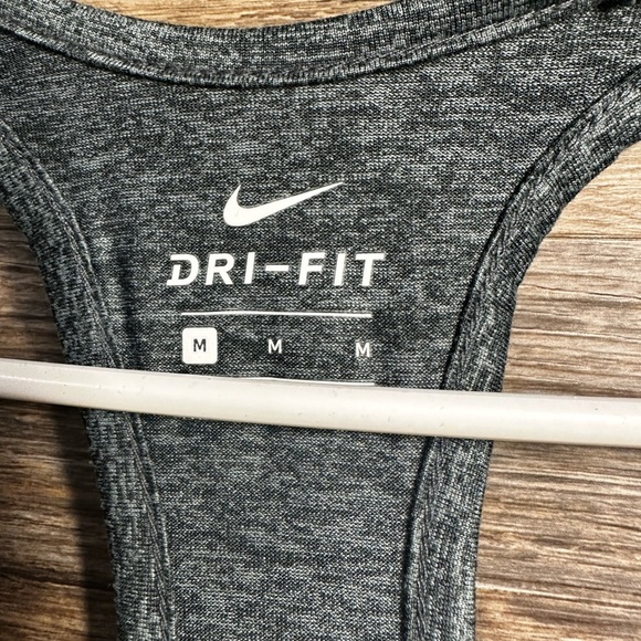 Nike Gray Dri Fit Fitted Sleeveless Tank Top - Picture 5 of 7